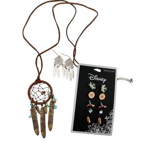 Disney Pocahontas Vintage Nostalgic Stud Earring Pack with Dream Catcher Set